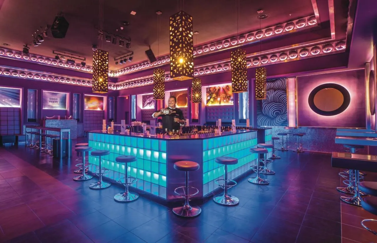 Hotel Riu Cancun (Adults Only)